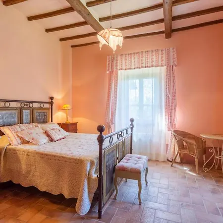 Casale Federica Ареццо